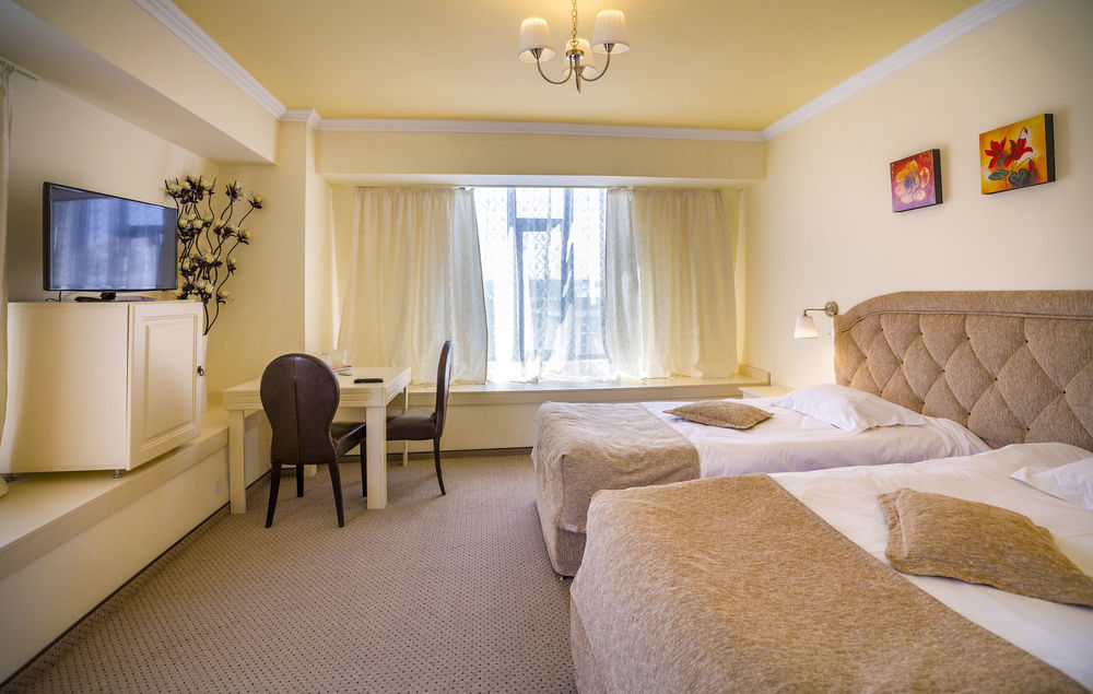 Hotel Eden Iasi Eksteriør billede