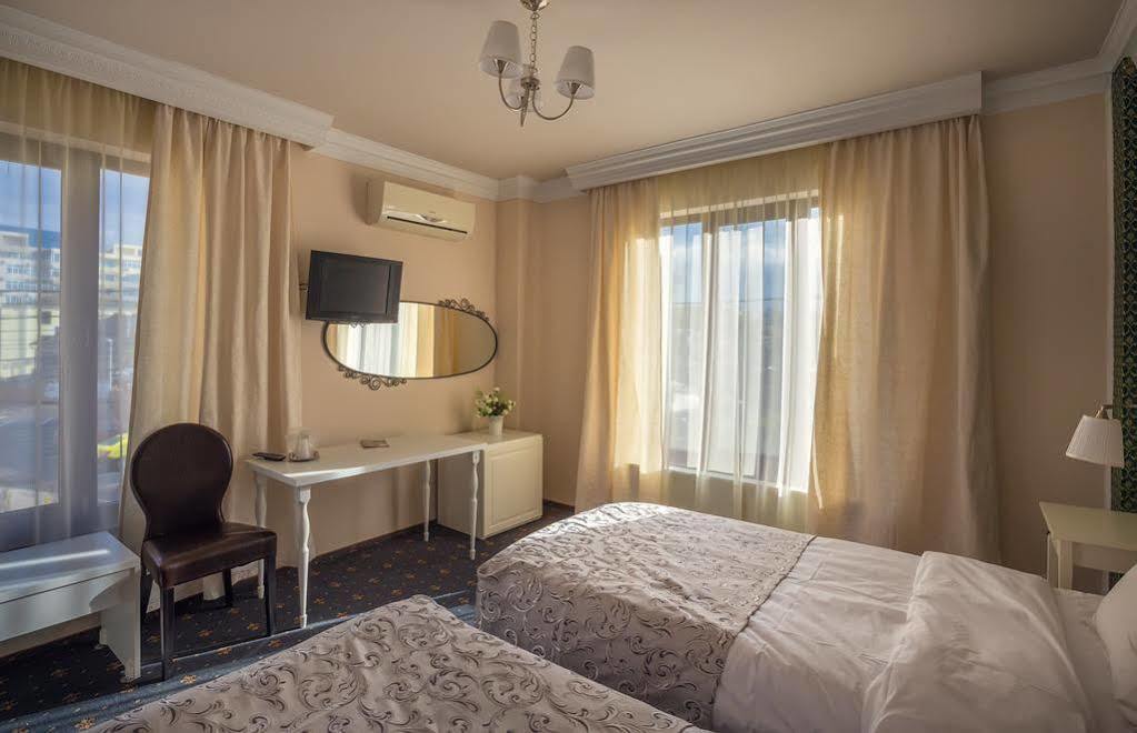 Hotel Eden Iasi Eksteriør billede